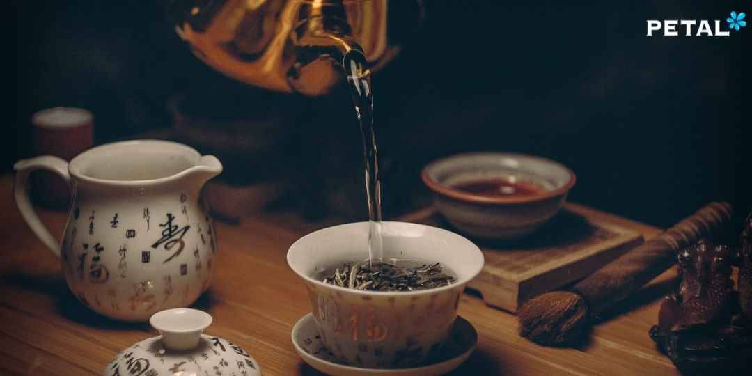 Nước trà chứa chất chống oxy hóa nên được nhiều người tin dùng